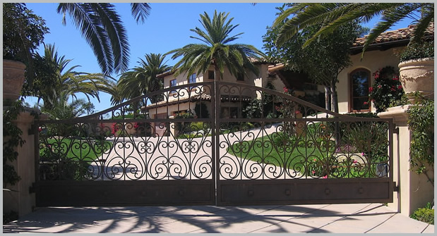 Empire Garage Doors and Gates Metal Split Gate